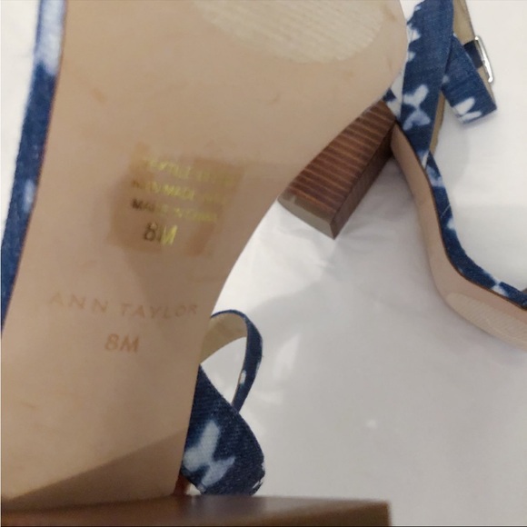 Ann Taylor Tie Dye Block Sandals - Picture 5 of 6